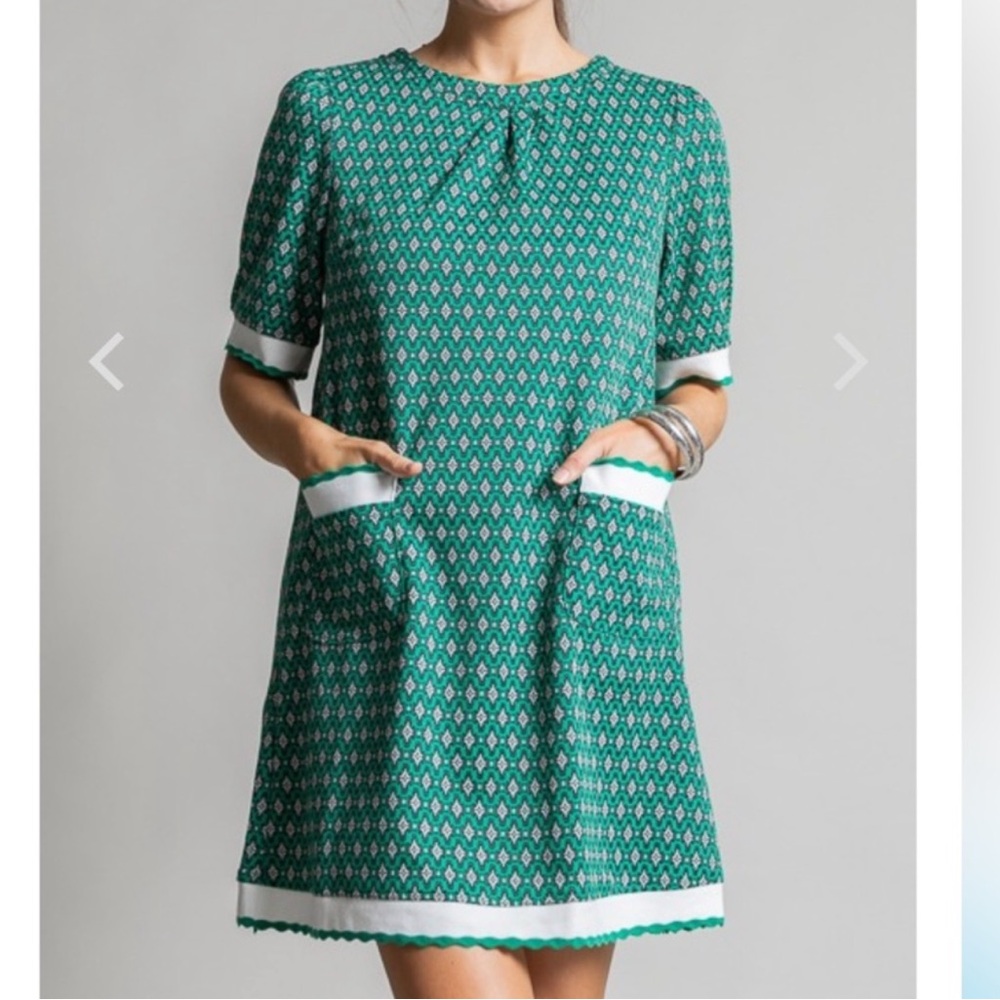 Voy Size Medium Dress View 4